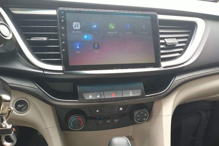 Used Buick GT 2016 15N Automatic Elite Edition Audio And AC Panel