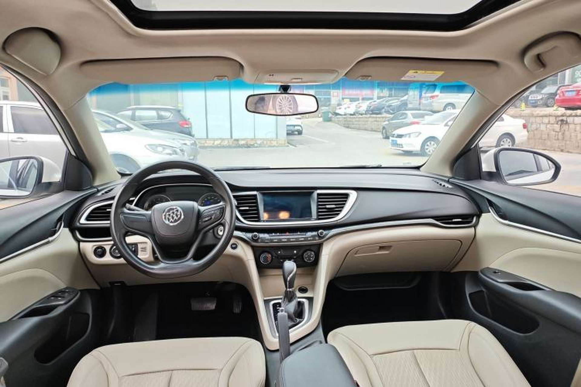 Used Buick GT 2016 15N Automatic Elite Edition Audio And AC Panel