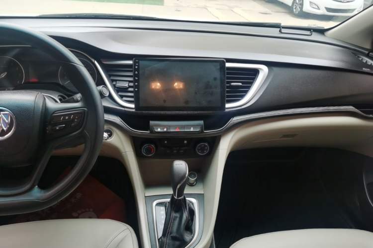 Used Buick GT 2016 18T Dual-Clutch Elite Model Audio And AC Panel