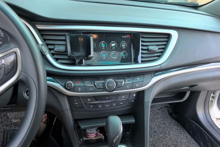 Used Buick GT 2016 15N Automatic Luxury Edition Audio And AC Panel