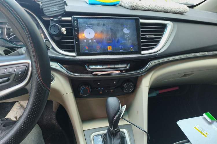 Used Buick GT 2016 15N Automatic Elite Edition Audio And AC Panel