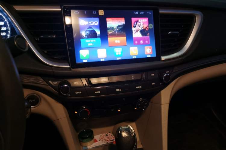 Used Buick GT 2016 15N Automatic Elite Edition Audio And AC Panel
