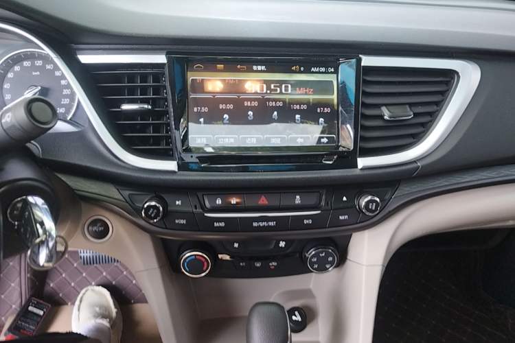 Used Buick GT 2016 15N Automatic Elite Edition Audio And AC Panel