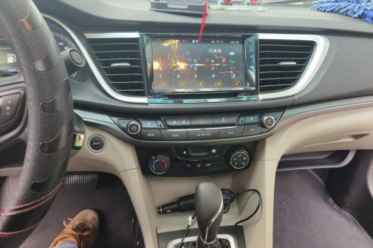 Used Buick GT 2016 15N Automatic Elite Edition Audio And AC Panel