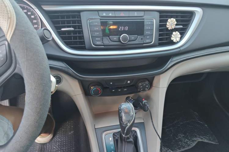 Used Buick GT 2016 15N Automatic Entry-Level Trim Audio And AC Panel