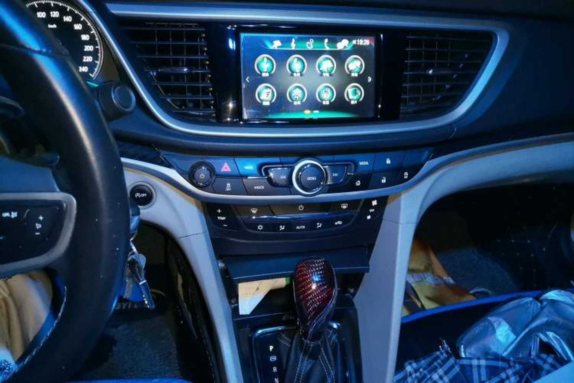 Used Buick GT 2016 15N Automatic Luxury Edition Audio And AC Panel