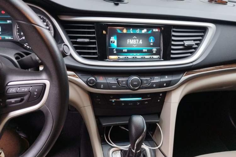 Used Buick GT 2016 15N Automatic Luxury Edition Audio And AC Panel
