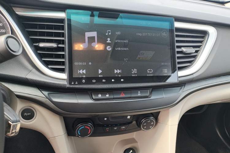 Used Buick GT 2016 15N Manual Entry-Level Trim Audio And AC Panel