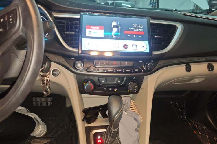 Used Buick GT 2016 15N Automatic Elite Edition Audio And AC Panel