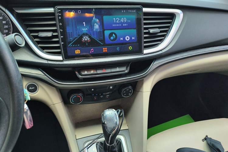 Used Buick GT 2016 15N Automatic Elite Edition Audio And AC Panel