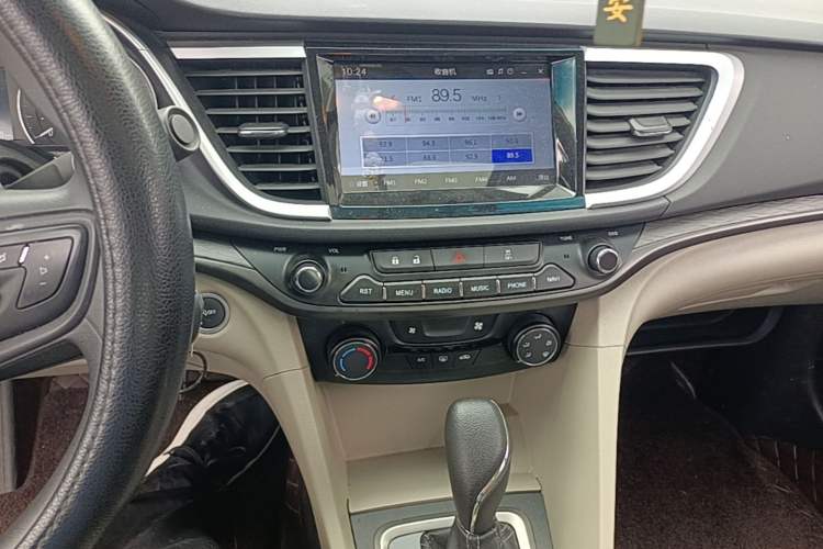 Used Buick GT 2016 15N Automatic Elite Edition Audio And AC Panel