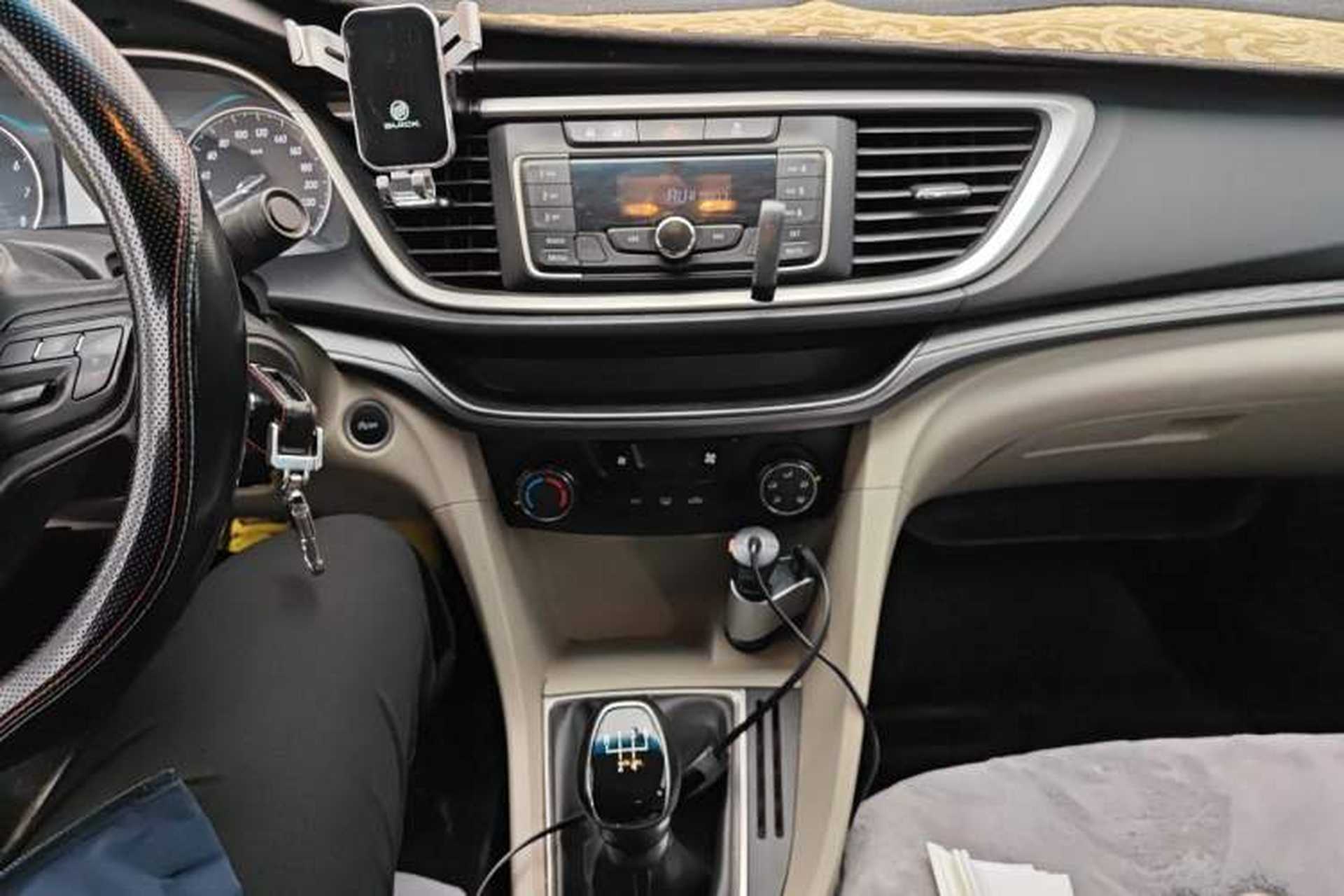 Used Buick GT 2016 15N Manual Elite Edition Audio And AC Panel