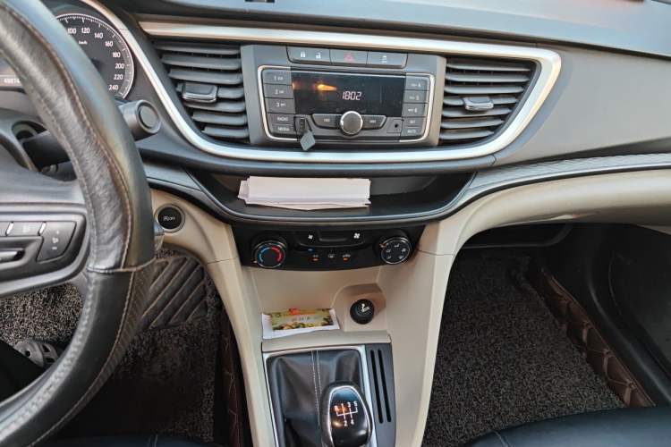 Used Buick GT 2016 15N Manual Elite Edition Audio And AC Panel