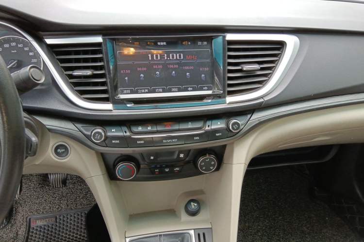 Used Buick GT 2016 15N Manual Entry-Level Trim Audio And AC Panel
