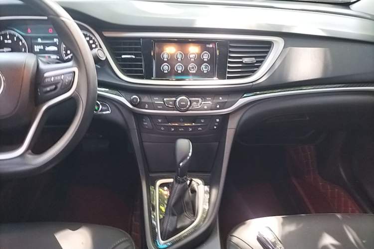 Used Buick GT 2016 15N Automatic Luxury Edition Audio And AC Panel