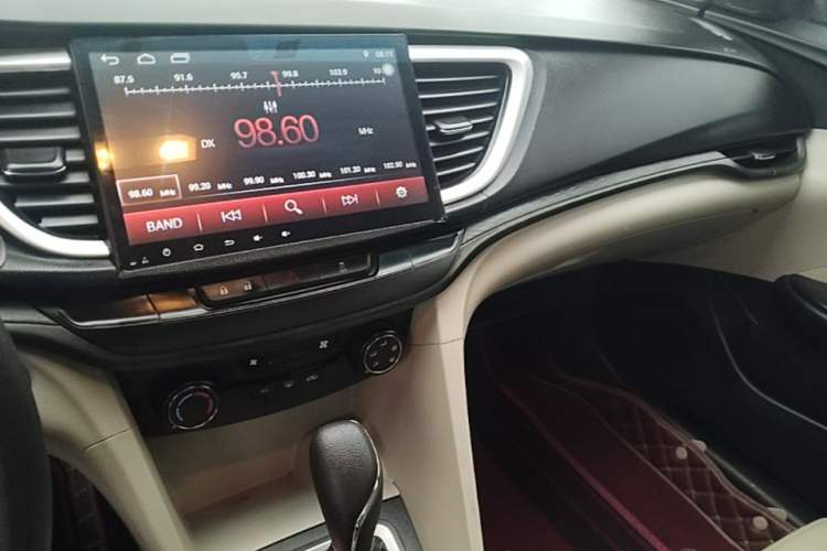 Used Buick GT 2016 15N Automatic Elite Edition Audio And AC Panel