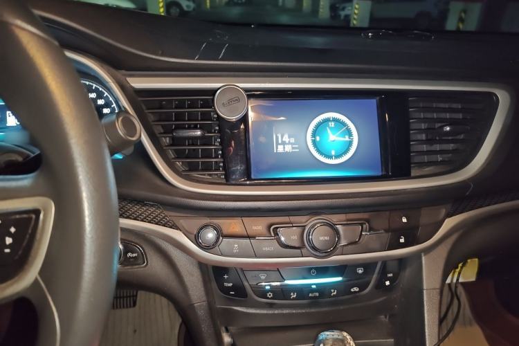 Used Buick GT 2016 15N Automatic Luxury Edition Audio And AC Panel
