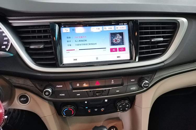 Used Buick GT 2016 15N Automatic Elite Edition Audio And AC Panel