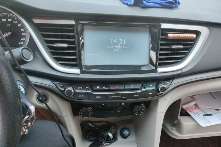 Used Buick GT 2016 15N Manual Elite Edition Audio And AC Panel