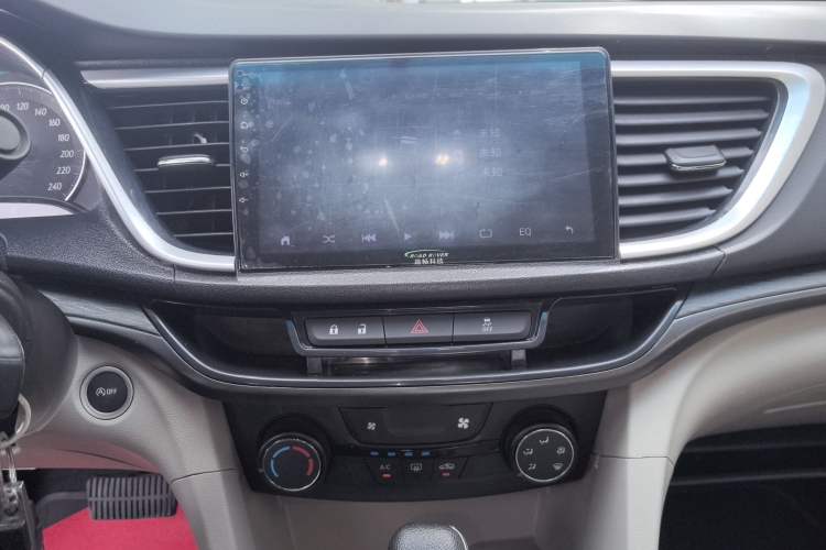 Used Buick GT 2016 15N Automatic Elite Edition Audio And AC Panel