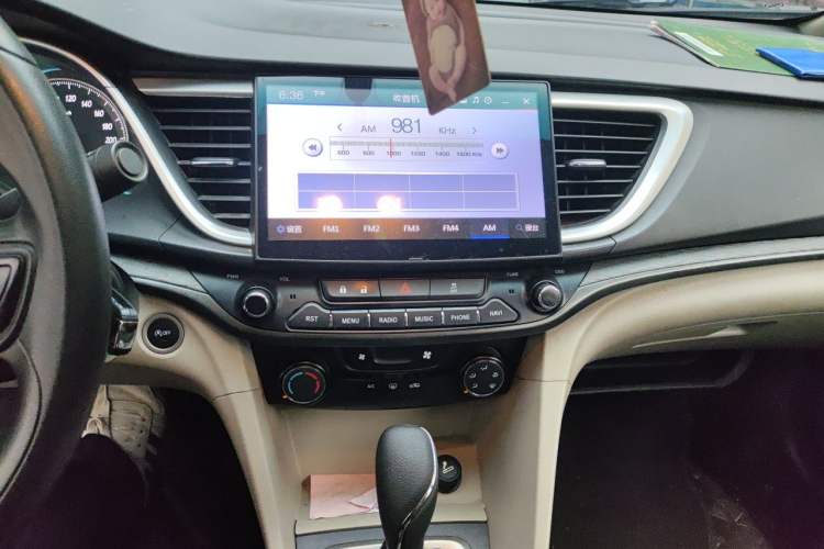 Used Buick GT 2016 15N Automatic Elite Edition Audio And AC Panel