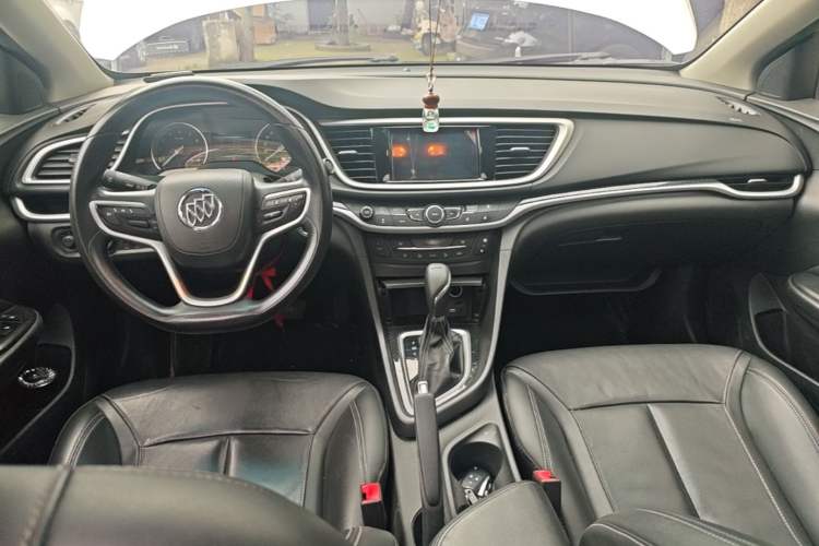 Used Buick GT 2016 18T Dual-Clutch Luxury Model Center Console
