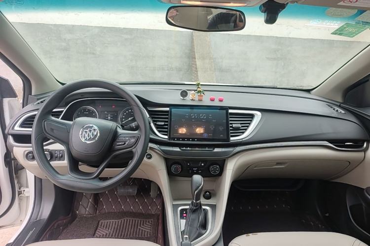 Used Buick GT 2016 15N Automatic Elite Edition Center Console