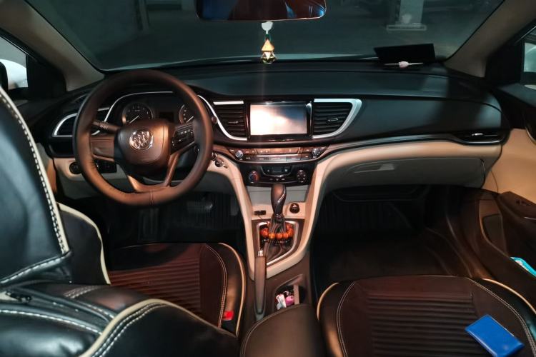 Used Buick GT 2016 15N Automatic Entry-Level Trim Center Console