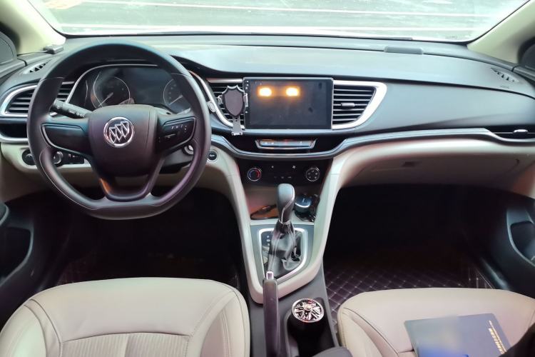 Used Buick GT 2016 15N Automatic Elite Edition Center Console