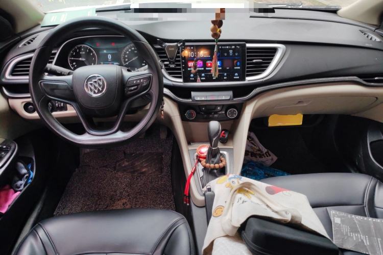 Used Buick GT 2016 15N Automatic Elite Edition Center Console