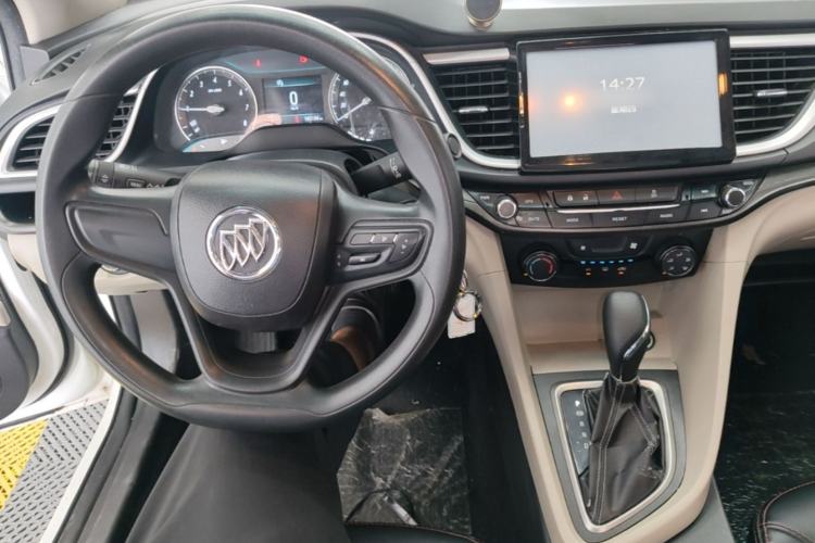 Used Buick GT 2016 15N Automatic Elite Edition Center Console
