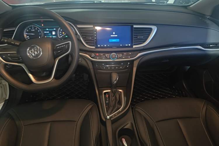 Used Buick GT 2016 18T Dual-Clutch Luxury Model Center Console