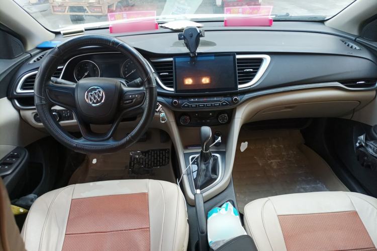 Used Buick GT 2016 15N Automatic Elite Edition Center Console