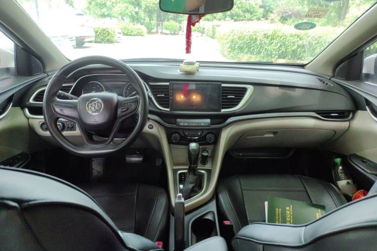 Used Buick GT 2016 15N Automatic Elite Edition Center Console