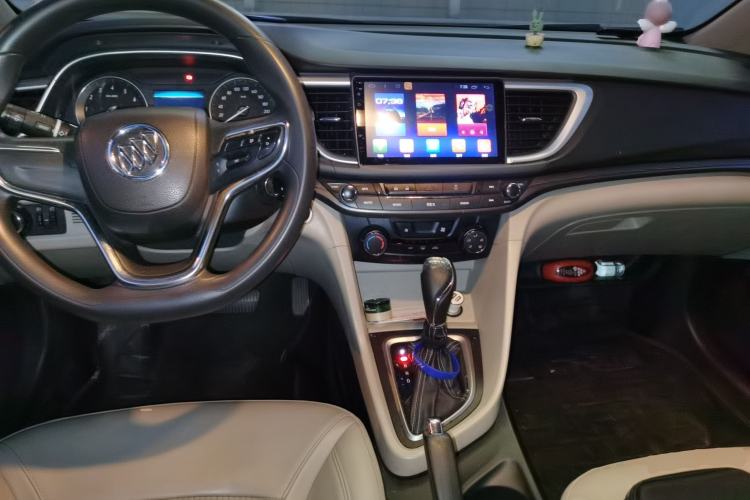 Used Buick GT 2016 15N Automatic Elite Edition Center Console
