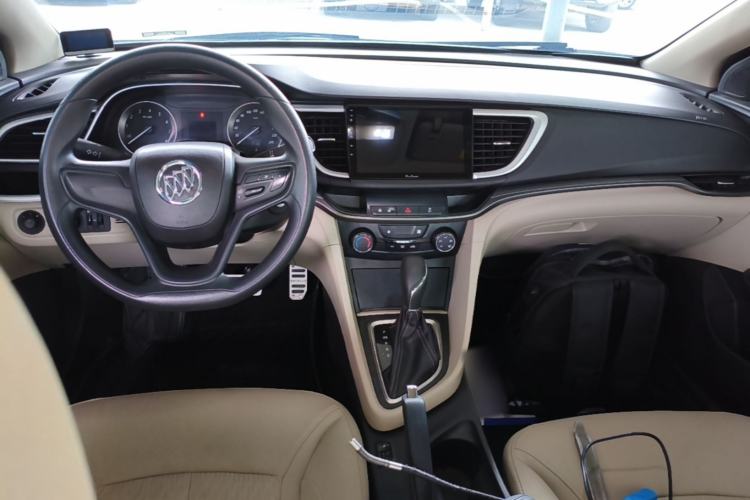 Used Buick GT 2016 15N Automatic Entry-Level Trim Center Console