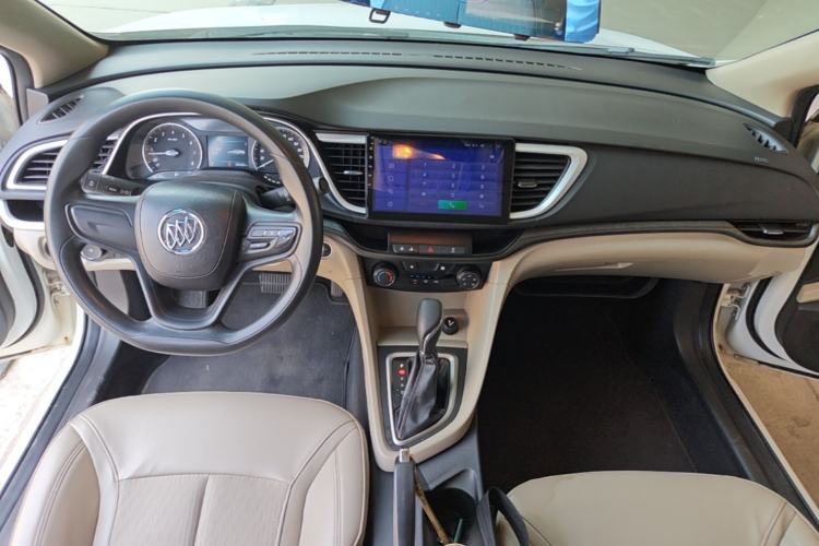 Used Buick GT 2016 15N Automatic Elite Edition Center Console