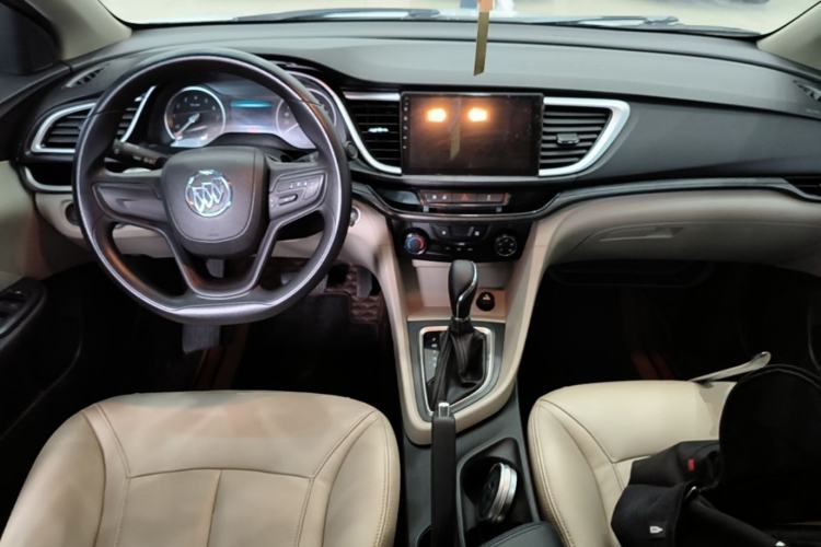 Used Buick GT 2016 15N Automatic Elite Edition Center Console