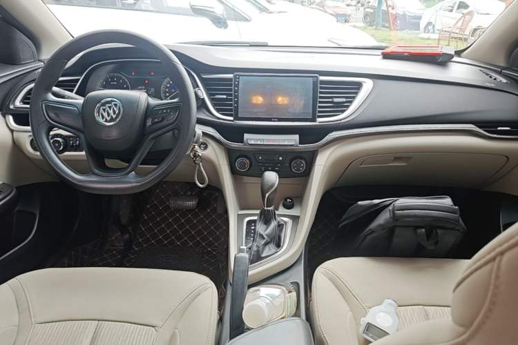 Used Buick GT 2016 15N Automatic Entry-Level Trim Center Console