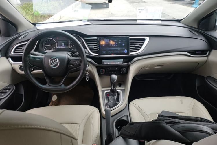 Used Buick GT 2016 15N Automatic Elite Edition Center Console