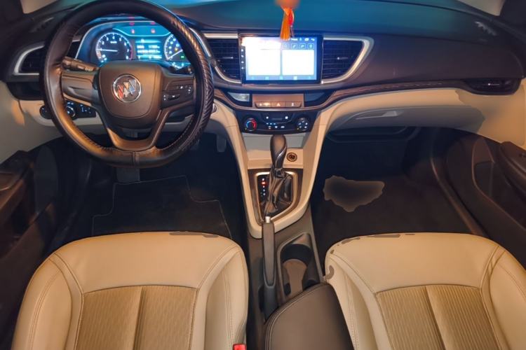 Used Buick GT 2016 15N Automatic Elite Edition Center Console