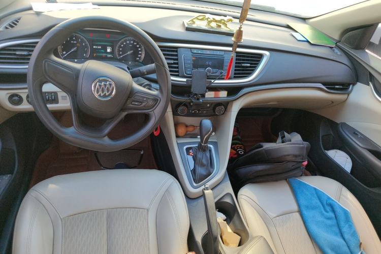 Used Buick GT 2016 15N Automatic Elite Edition Center Console