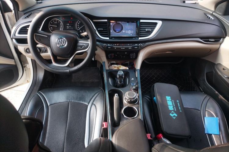 Used Buick GT 2016 15N Manual Entry-Level Trim Center Console
