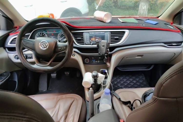 Used Buick GT 2016 15N Manual Entry-Level Trim Center Console