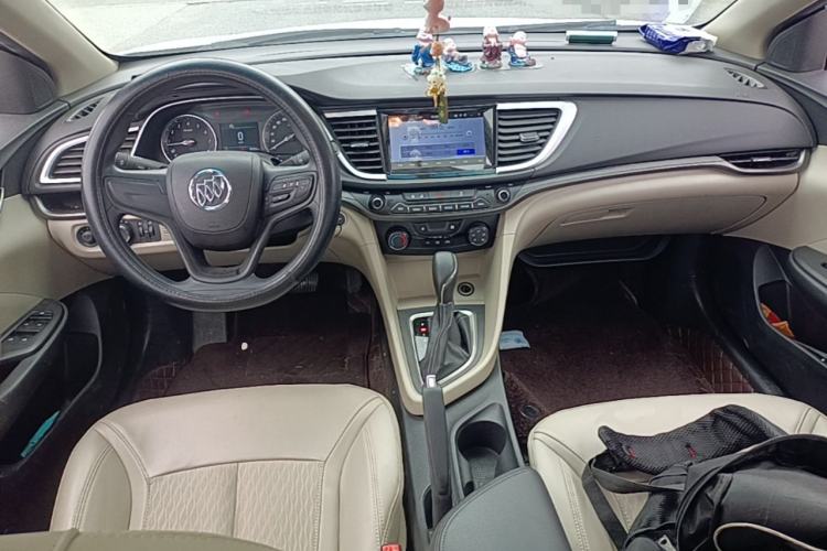 Used Buick GT 2016 15N Automatic Elite Edition Center Console