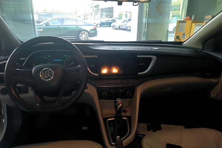 Used Buick GT 2016 15N Automatic Elite Edition Center Console