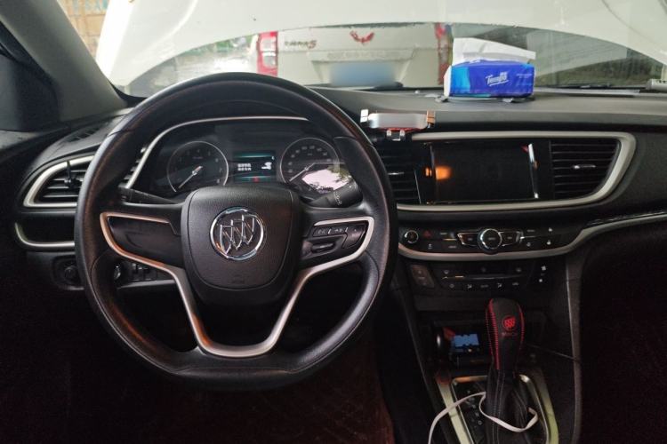 Used Buick GT 2016 15N Automatic Luxury Edition Center Console