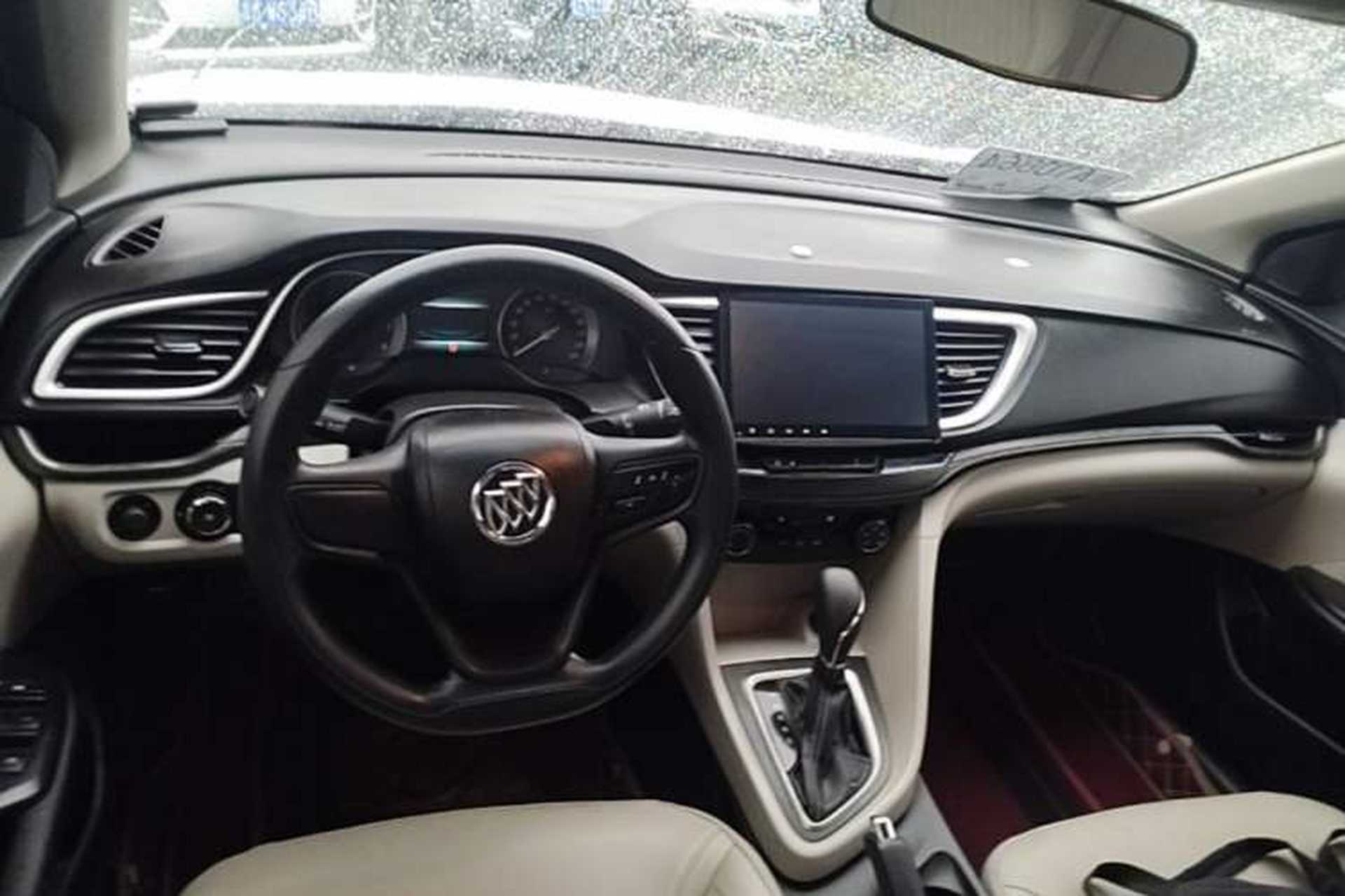 Used Buick GT 2016 15N Automatic Elite Edition Center Console