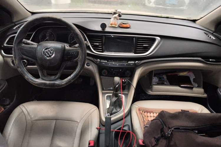 Used Buick GT 2016 15N Automatic Elite Edition Center Console