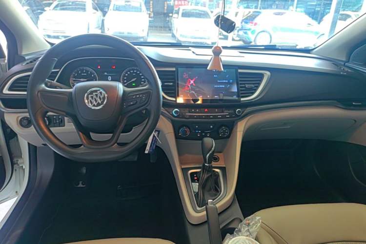Used Buick GT 2016 15N Automatic Elite Edition Center Console
